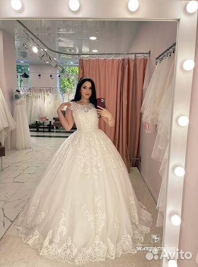 Свадебное платье красивое пышное