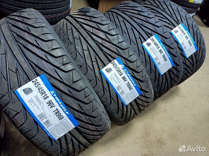 Triangle TR968 245/45 R18 96V