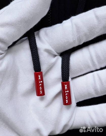 Костюм мужской Kiton