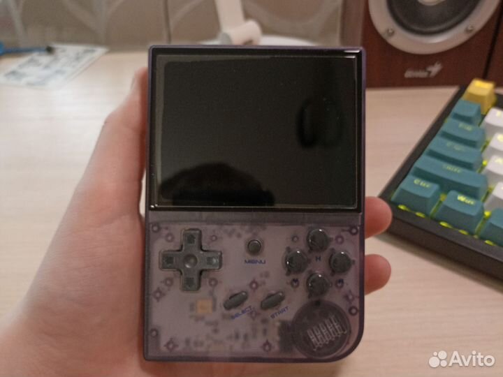 Портативная игровая консоль