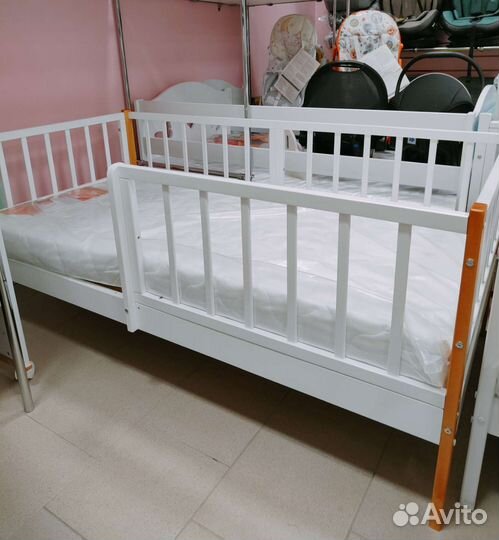 Новая кровать с бортиком берёза/бук