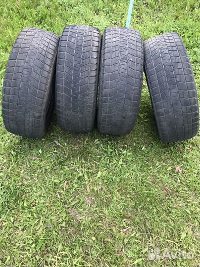 Bridgestone Blizzak DM-V1 265/65 R17