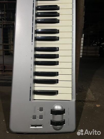 Миди клавиатура M-audio keystation 88