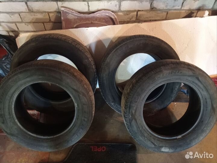 Cooper CS4 Touring 215/65 R16