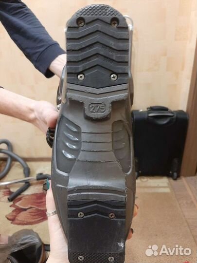 Горнолыжные ботинки 42