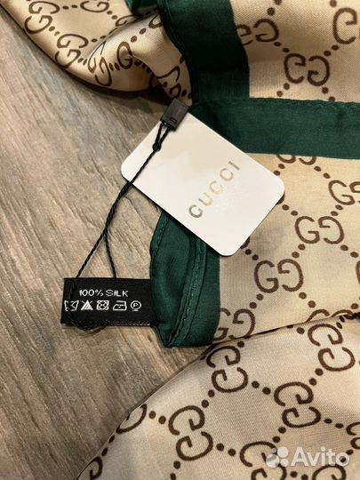 Шелковый палантин шарф Gucci бежевый