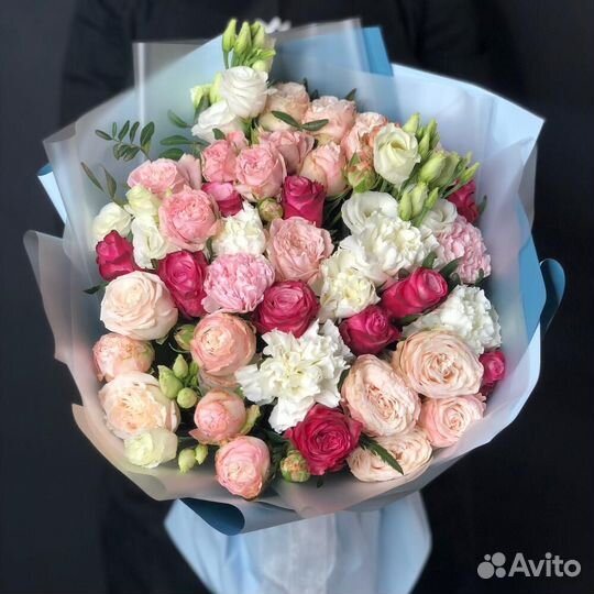 Букет из 51 кустовой розы 40 см