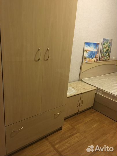 Спальный гарнитур