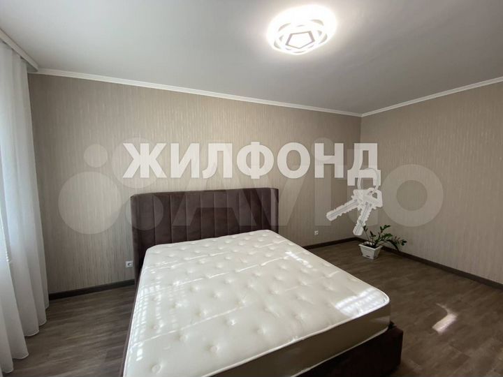 2-к. квартира, 81,2 м², 8/9 эт.