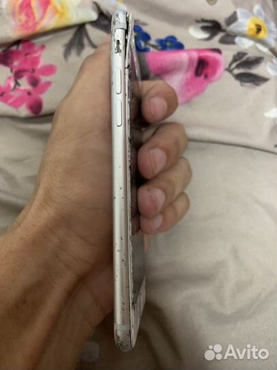 iPhone 7, 32 ГБ
