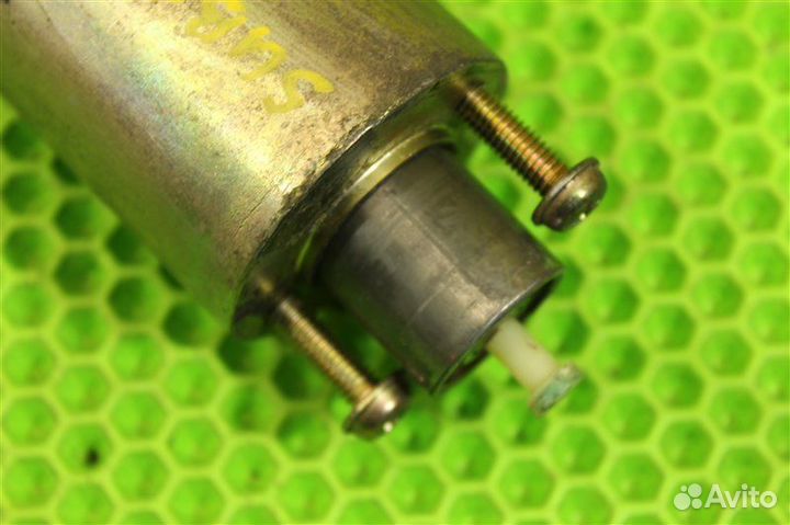 Втягивающее реле стартера Subaru Forester SG5 EJ20