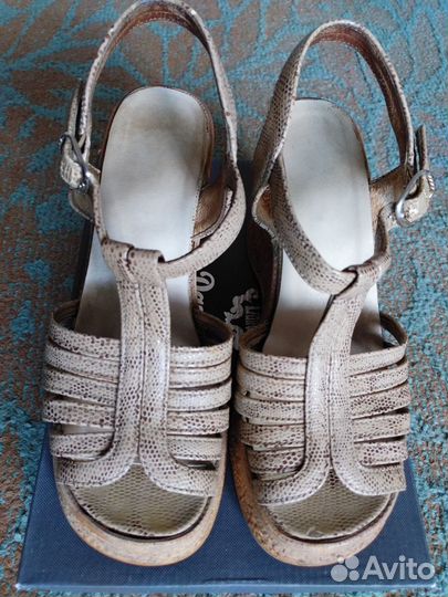 Босоножки женские р. 37-38