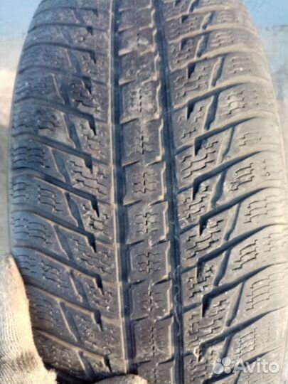 Nokian Tyres WR SUV 3 265/60 R18