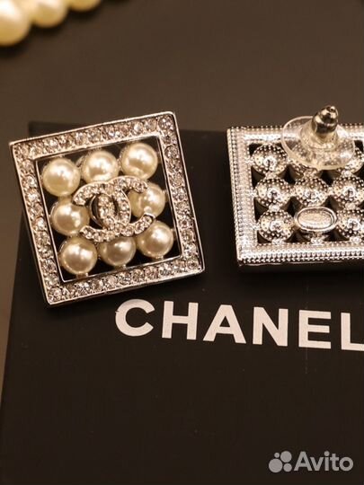 Серьги Chanel красивые