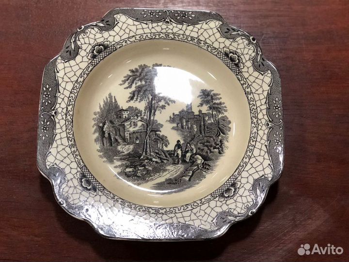 Парные декоративные тарелки (Англия)