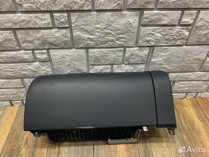 Lexus RX 350 Бардачок