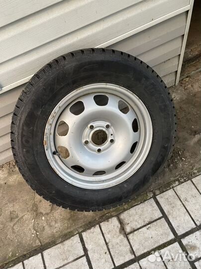 Hankook Winter I'Pike RS W419 215/65 R16 98T