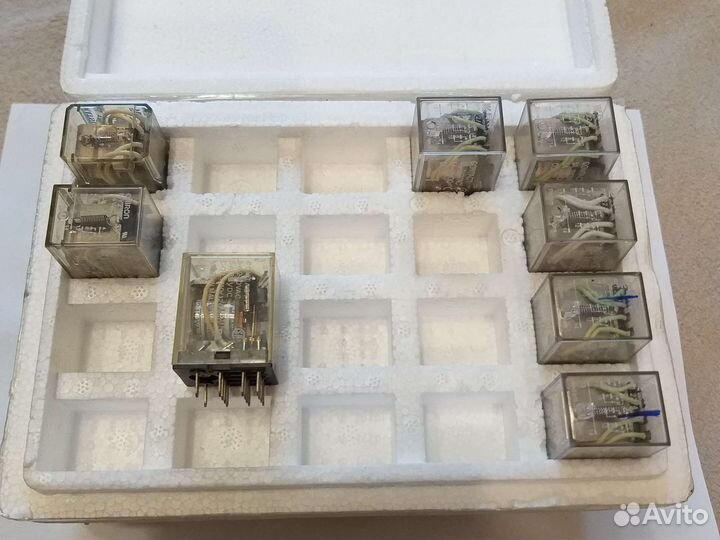 Реле промежуточное IEK новое