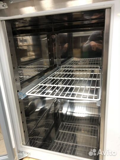 Холодильный стол