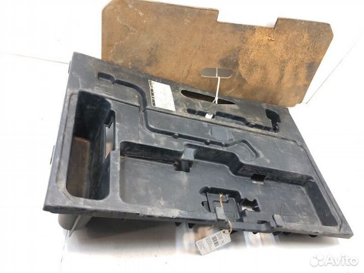 Ящик для инструментов Toyota Vitz NCP15 2nzfe 1999