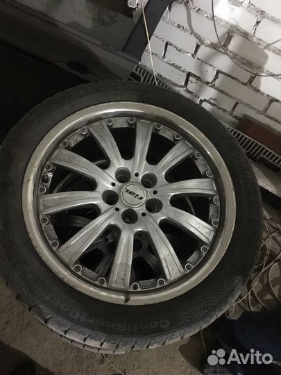 Продам диски R18 с резиной