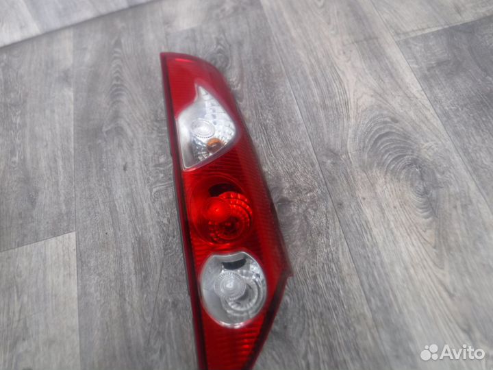 Фонарь правый №54 Renault Kangoo 2 2013