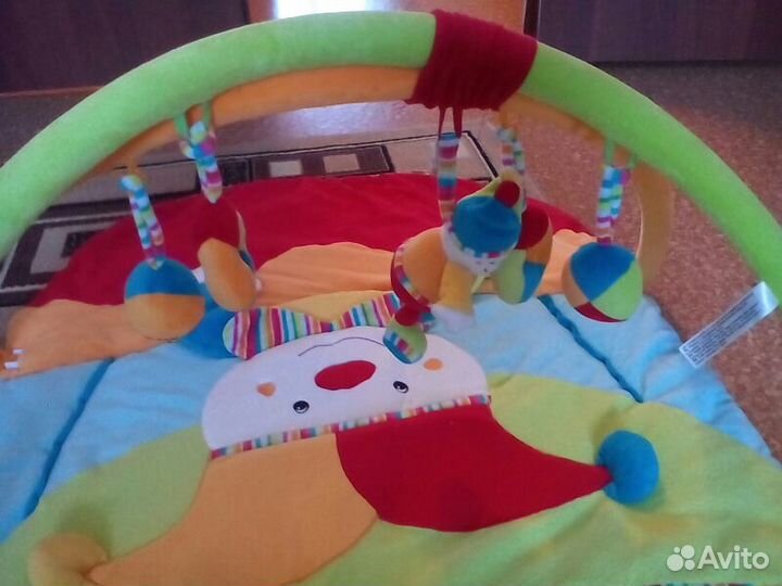 Развивающий коврик