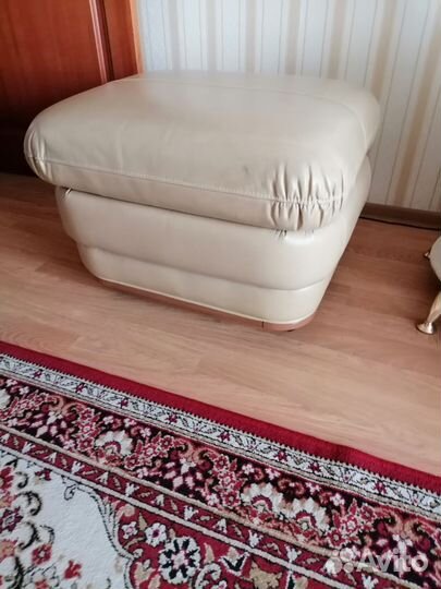 Комплект кожаной мебель