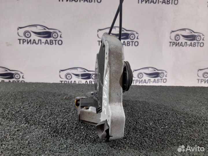 Замок двери Suzuki Grand Vitara 2 передний левый