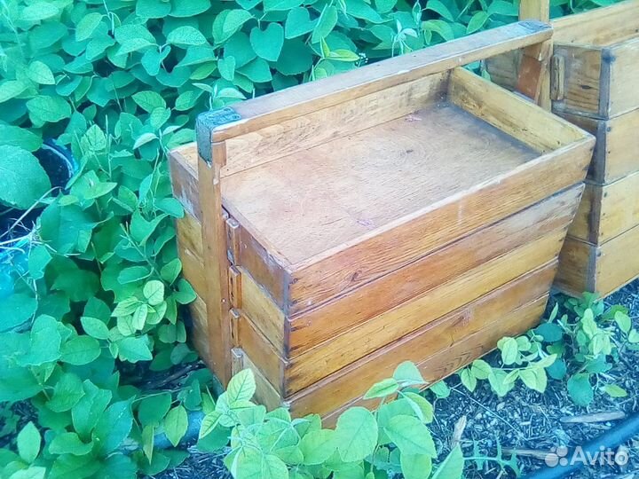 Деревянный ящик для сбора ягод
