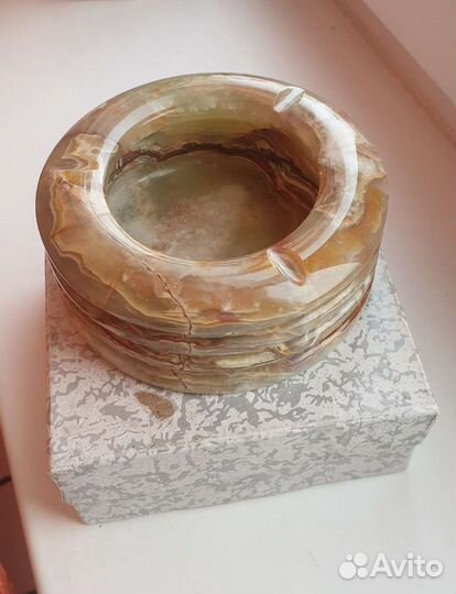 Пепельница из Оникса