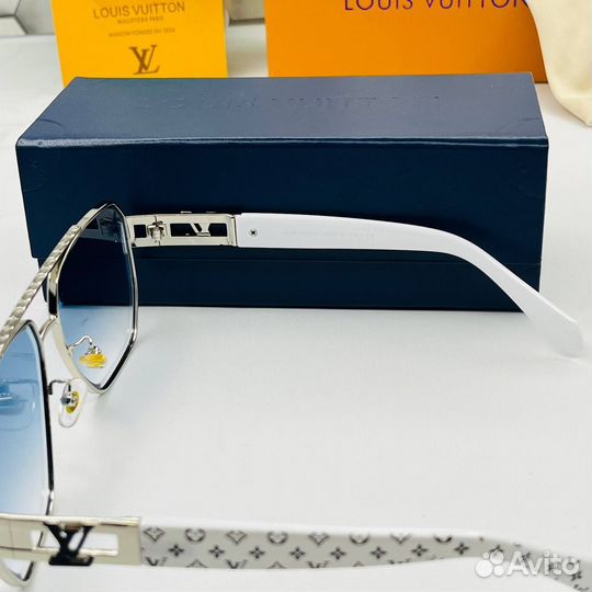 Солнцезащитные очки Louis Vuitton unisex