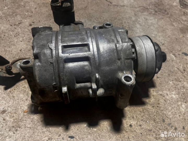 Компрессор кондиционера Audi A6 C5/4B 4.2 BAS 2004