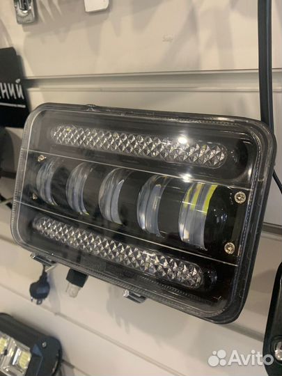 Светодиодная фара 50 ватт c границей света