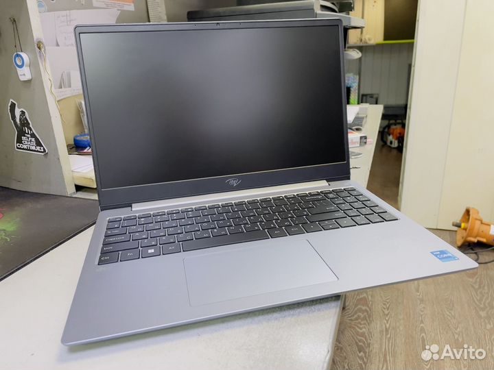 Ноутбук Itel Core i3-11Th/8Gb/SSD256 Как Новый