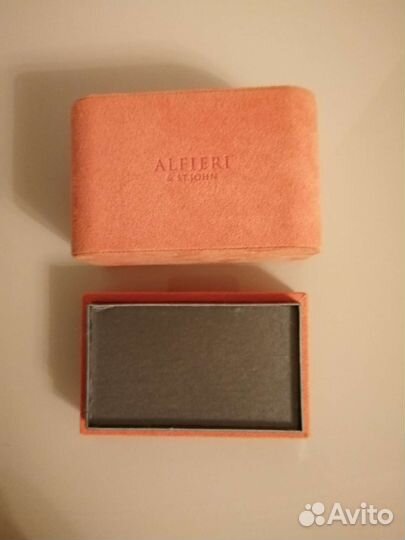 Ювелирная упаковка брендаAlfieri&ST.John