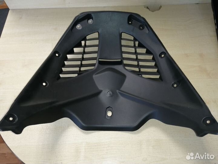 Пластик за колесом скутера Vento Max 200cc