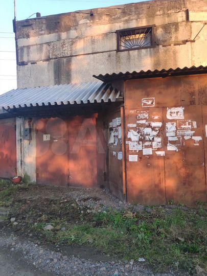 Гараж, > 30 м²