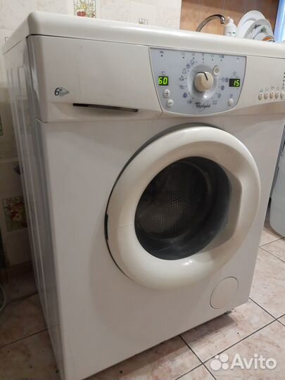 Стиральная машина Whirlpool AWM 8125