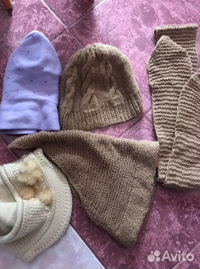 Вязанные шапочки