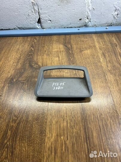 Накладка фонаря Nissan Primera P 12 1.6 2005
