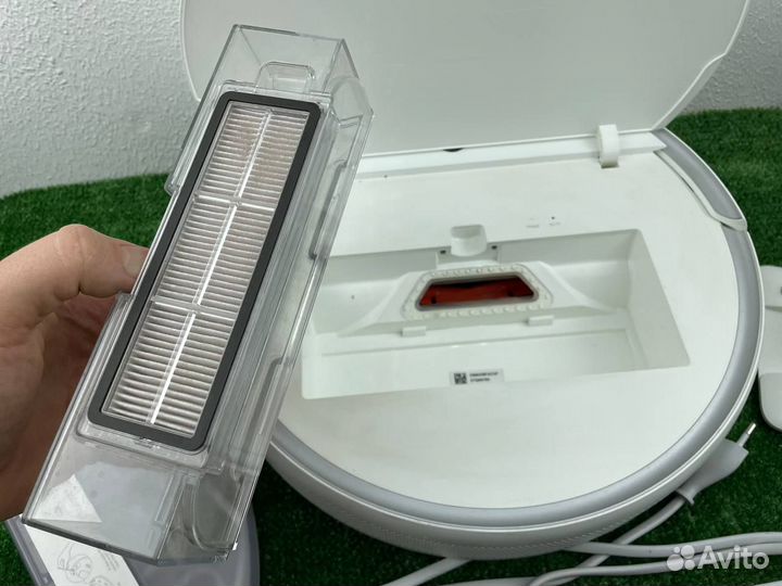 Робот-пылесос Xiaomi Mi Robot Vacuum Mop белый