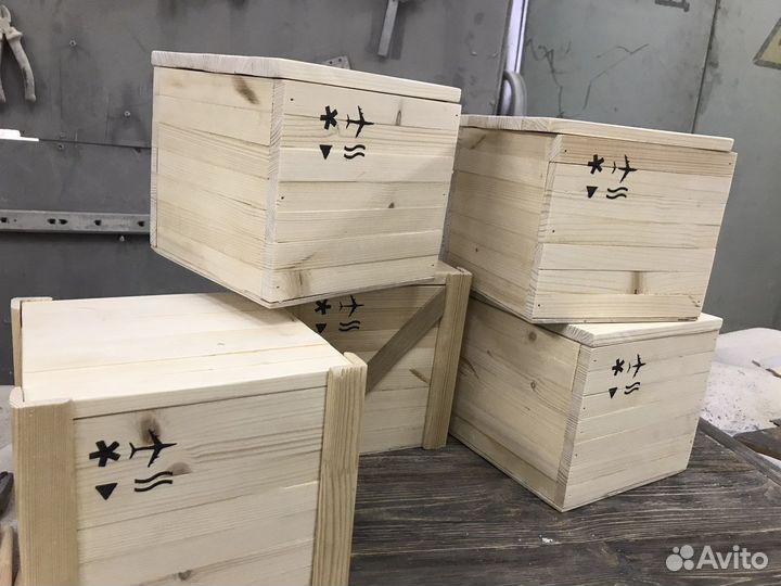 Ящик деревянный подарочный