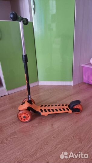 Самокат детский трехколесный