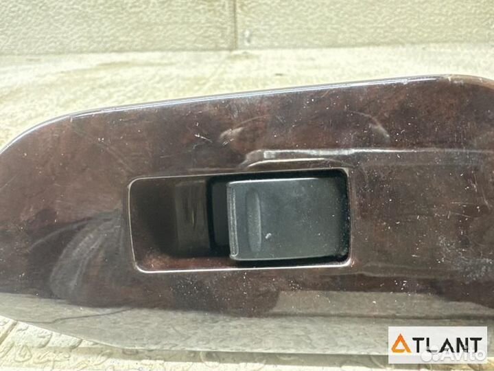 Блок упр. стеклоподьемниками передний левый toyota