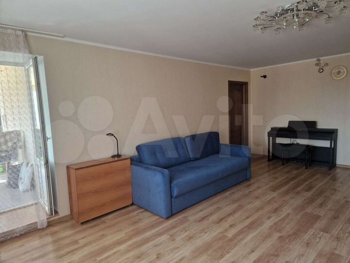 2-к. квартира, 82,4 м², 4/10 эт.