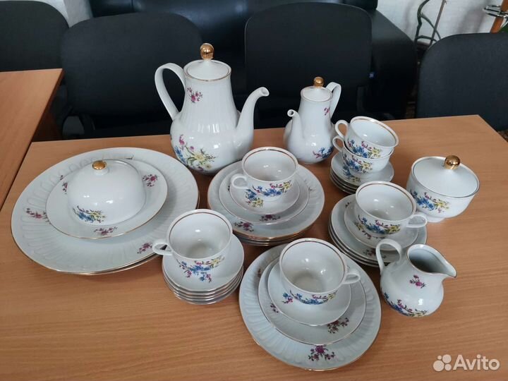 Чайно-кофейный сервиз Henneberg Porzellan 1777