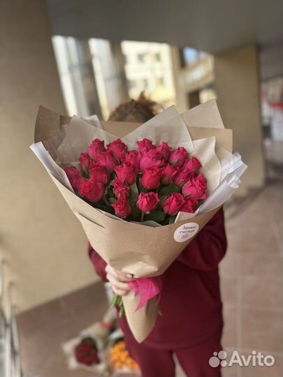 25 малиновых роз 40 см
