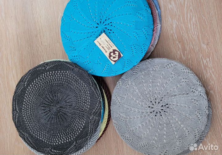 Берет женский вязаный