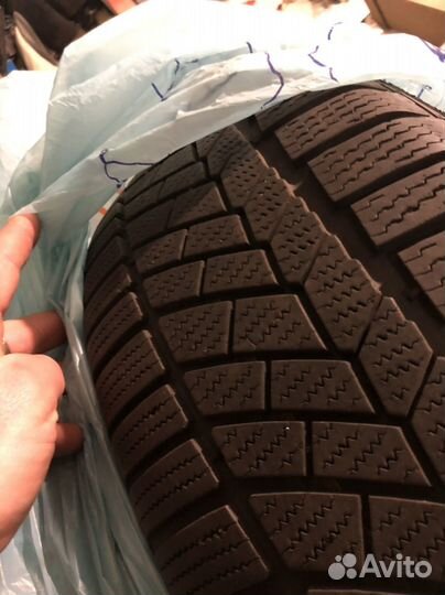 Диски бмв 1 и 3 серии с зимней резиной